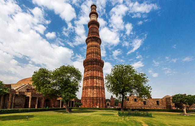 Qutub Minar during your golden triangle tour in india