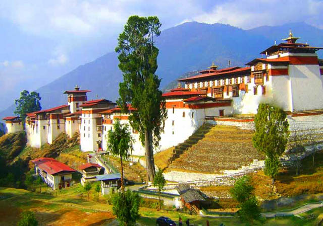 a few feet away from the steps of trongsa dzong