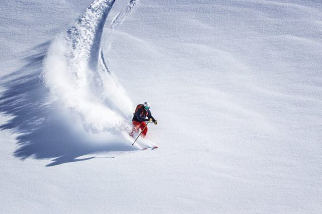 skiing in auli uttarakhand india