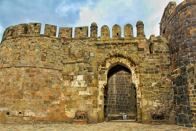 front entrance Daulatabad fort Aurangabad Maharashtra India