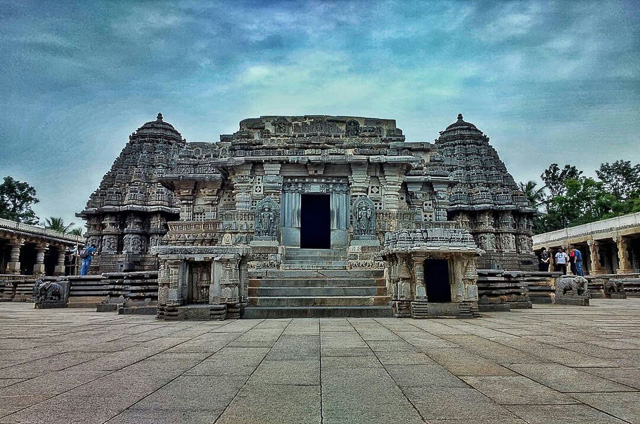 Kappe Chennigaraya Temple entrance Belur Karnataka India