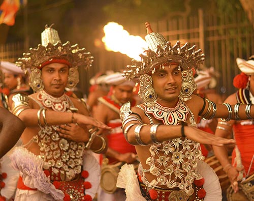 Best of Sri Lanka with Kandy Festival tour