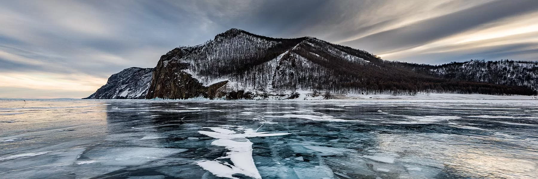 lake baikal trekking
